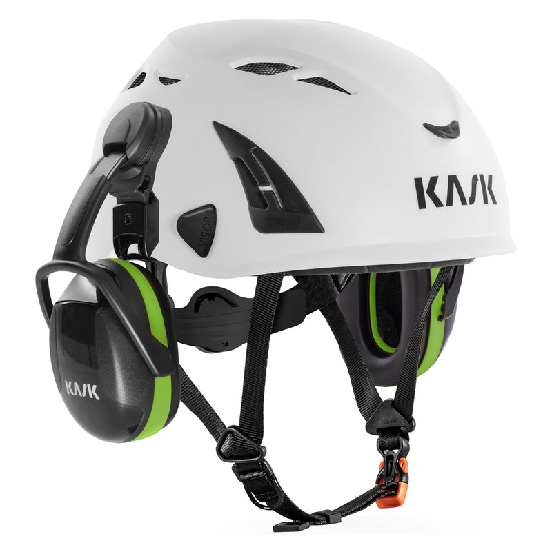 KASK SC1 Gehörschutz Grün, Montagebeispiel am KASK-Helm, Ansicht 3