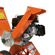Forest Master MUL-CHIP-KIT, Originalansicht des oberen Holzauswurfs am FM6DD-MUL auf Weiss
